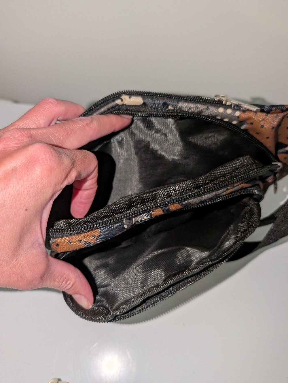SET of 2 Belt Bags - Picture 5 of 6